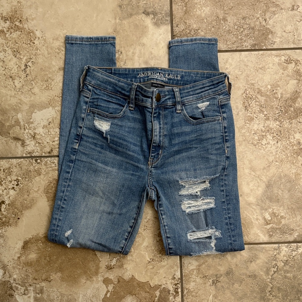 American Eagle Outfitters Women's Light Blue Ripped Skinny Jeans